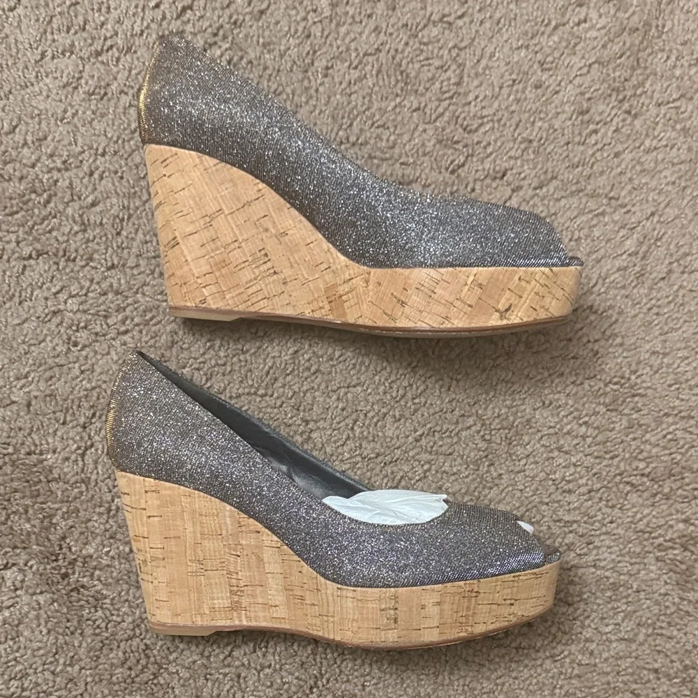 Stuart Weitzman Silver Glitter Wedge Shoes 👠